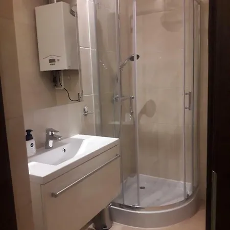 Center * بوزنان